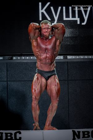 CLASSIC PHYSIQUE